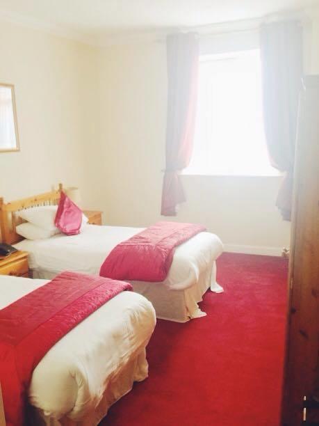 The Western Hotel Claremorris Habitación foto
