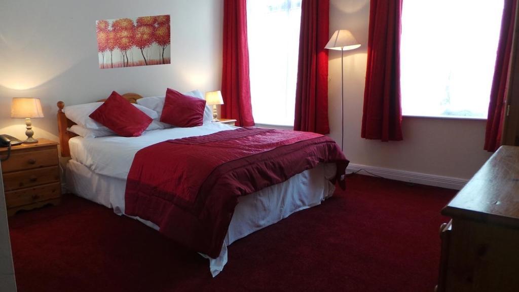 The Western Hotel Claremorris Habitación foto