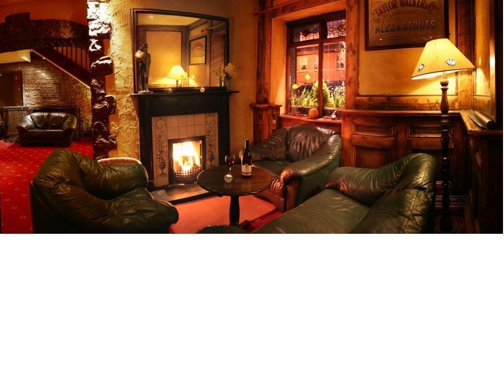 The Western Hotel Claremorris Exterior foto